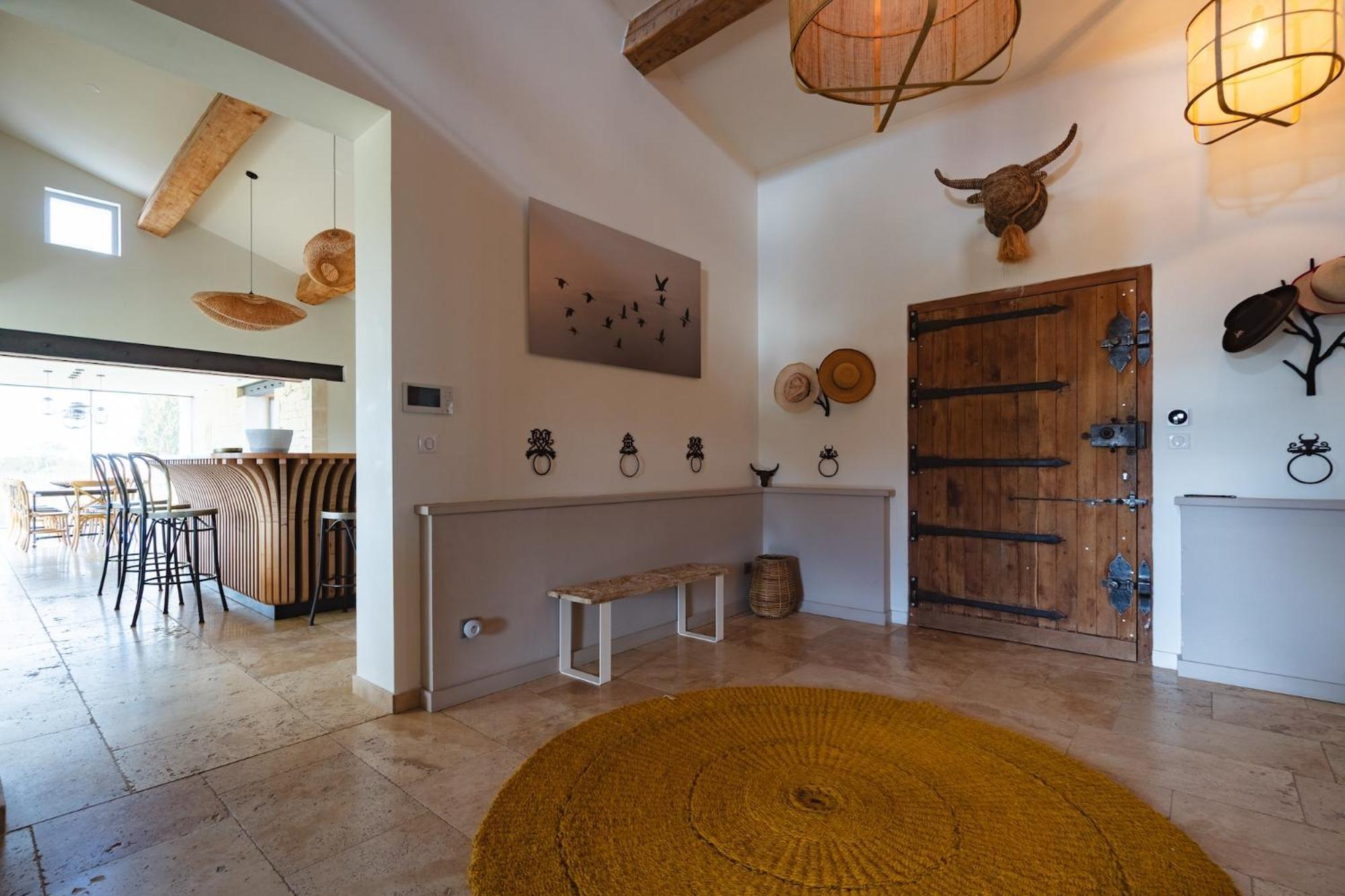 Mas Du Couvin, En Camargue Bed & Breakfast